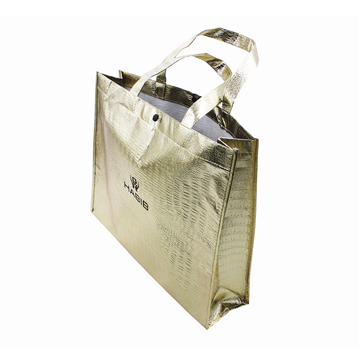 Nonwoven carry bag