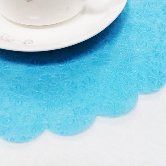 Nonwoven personalised table placemats